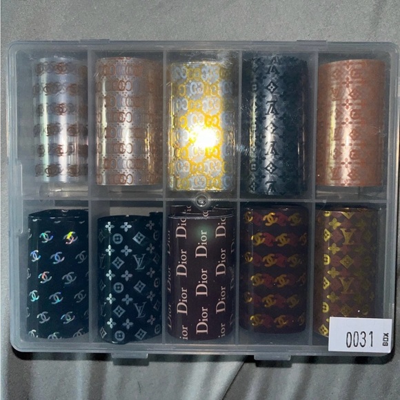 Designer Nail Foils - Picture 2 of 3